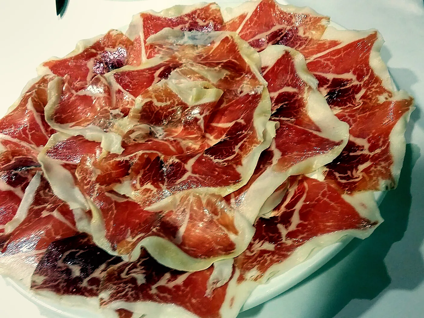 Jamón ibérico en Bodega El Chache, Granada